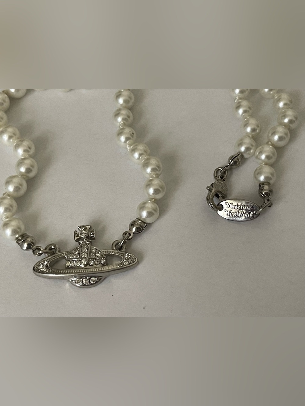 Vivienne Westwood Pearl Choker with Silver Orb Pendant - Picture 6 of 8